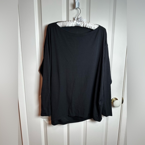 lululemon athletica Tops - lululemon athletica Charcoal Long Sleeve Tee